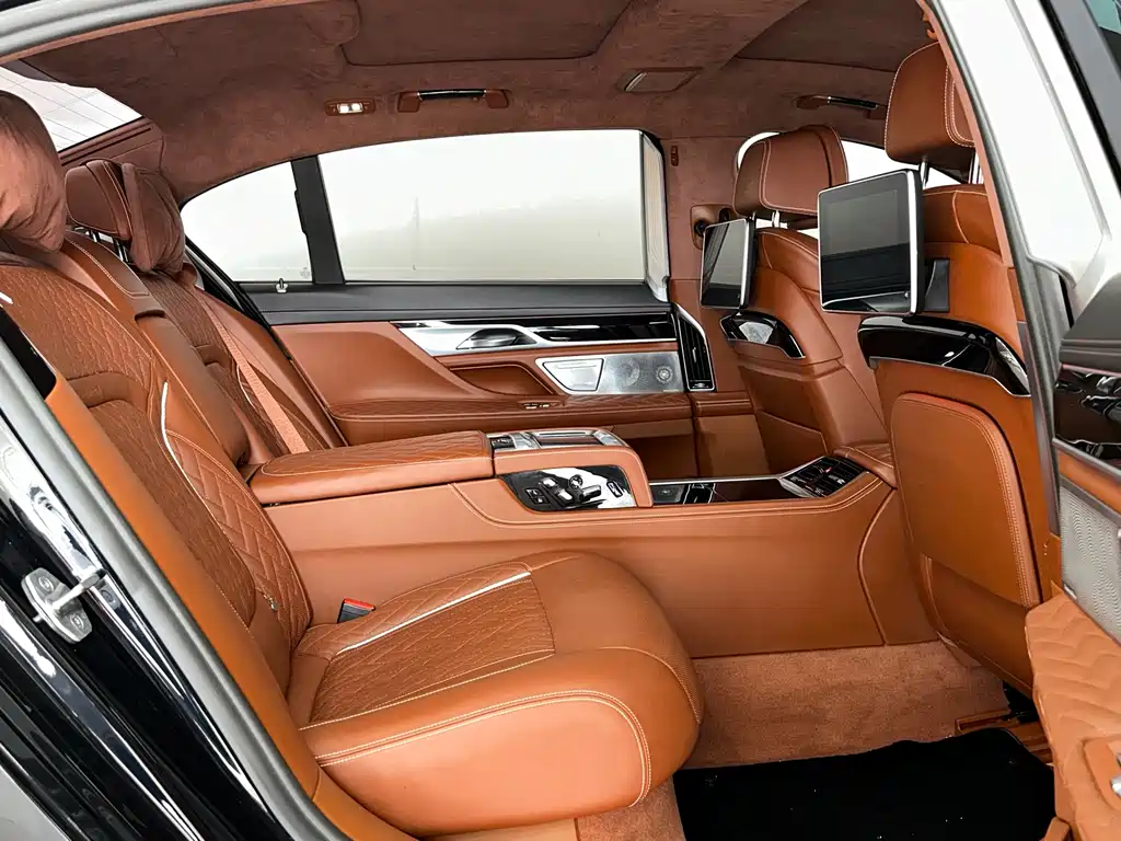 BMW 7 Series 2022 740Li xDrive Executive Luxury Package
