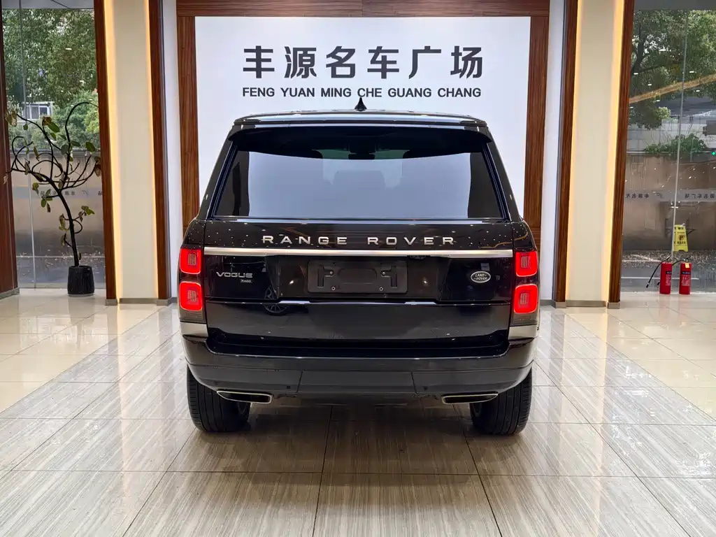 Range Rover 2021 3.0 L6 Classic Extended Edition