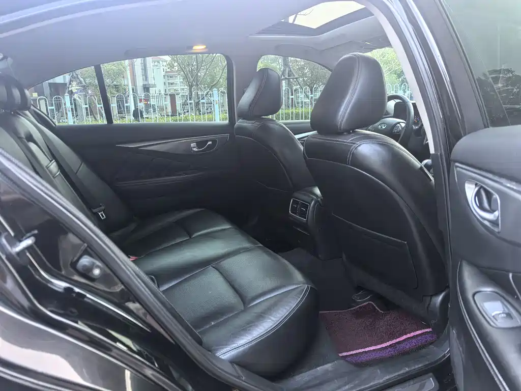 Infiniti Q50L 2016 Edition 2.0T Enjoyment Version