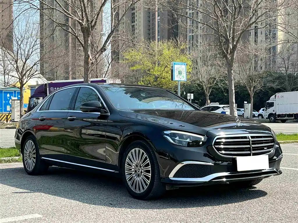 Mercedes-Benz E-Class 2021 E 300 L Fashion Edition