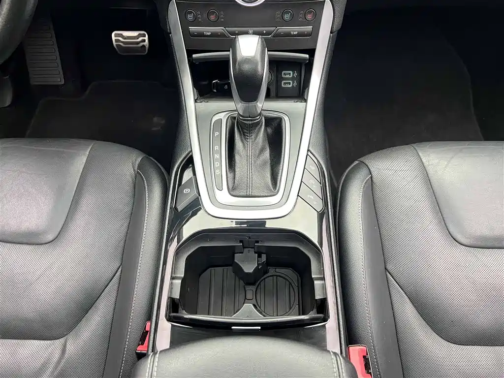 Escape 2016 EcoBoost 245 AWD Premium 7-seat