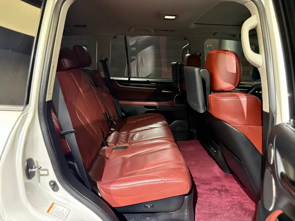 Lexus LX 2017 570 Luxury Edition