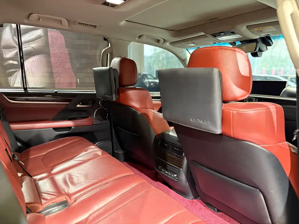 Lexus LX 2017 570 Luxury Edition