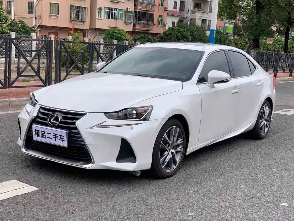 Lexus IS 2017 300 Sport Version