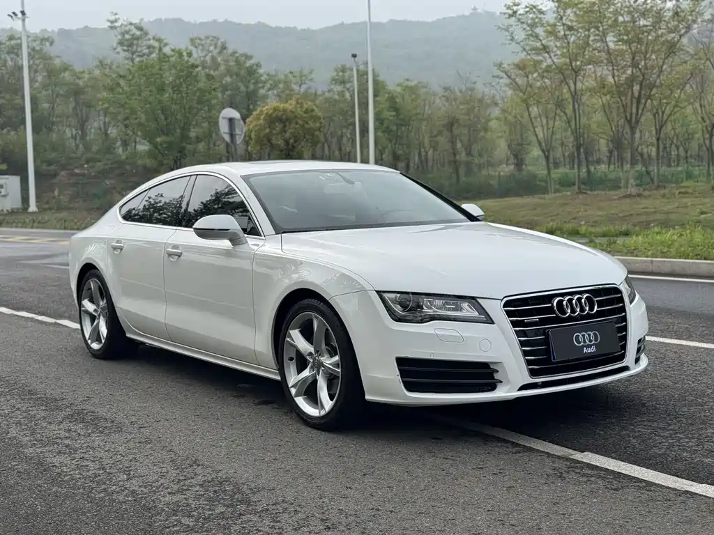 Audi A7 2014 model 35 FSI quattro Tech Line