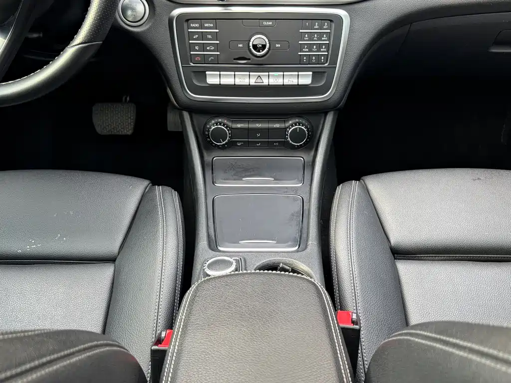 Mercedes-Benz CLA Imported 2018 Model CLA 200 Dynamic Edition