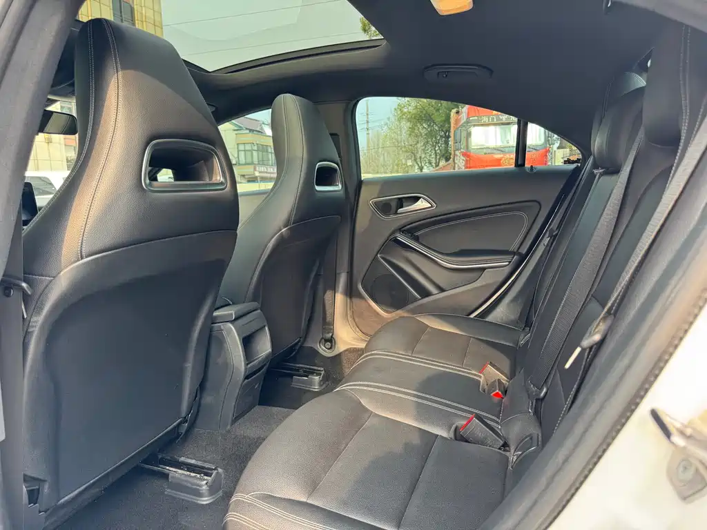 Mercedes-Benz CLA Imported 2018 Model CLA 200 Dynamic Edition
