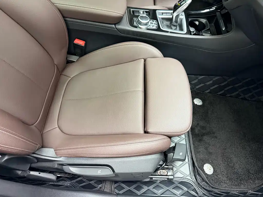 BMW 1 Series 2021 Model Year Facelift 120i M Sport Nightshade Edition