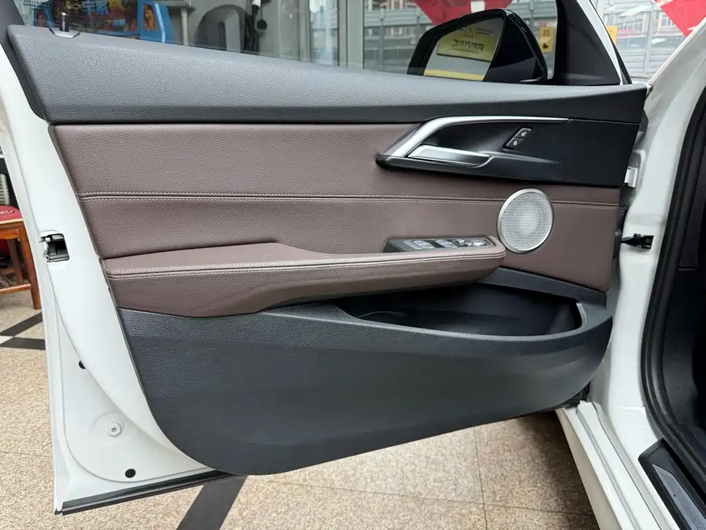 BMW 1 Series 2021 Model Year Facelift 120i M Sport Nightshade Edition