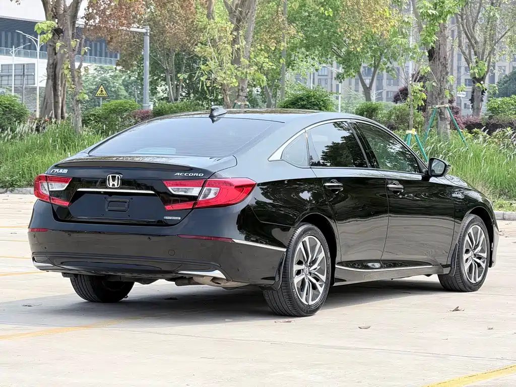 Accord 2018 Hybrid 2.0L Sharp Lead Edition National VI