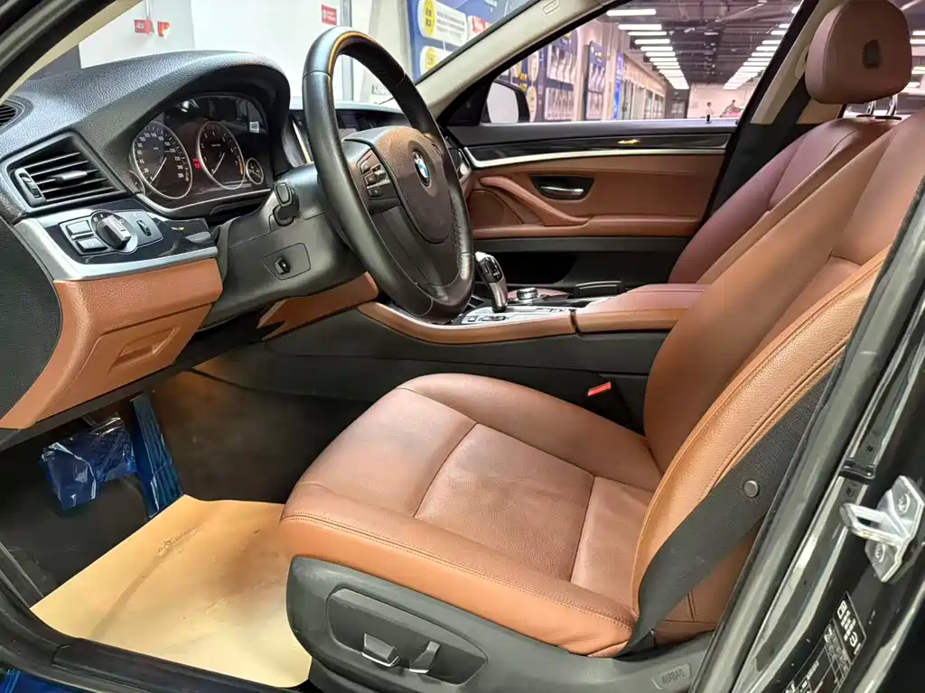 BMW 5 Series 2014 model 520Li Elegant Edition