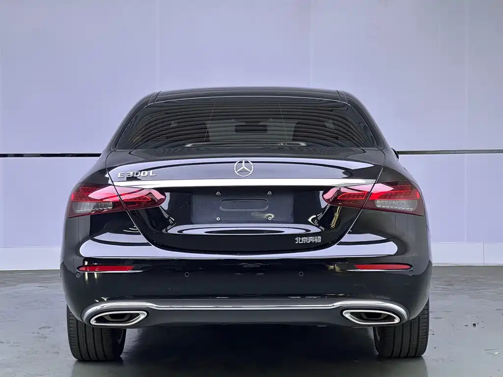 Mercedes-Benz E-Class 2023 E 300 L Fashion Edition