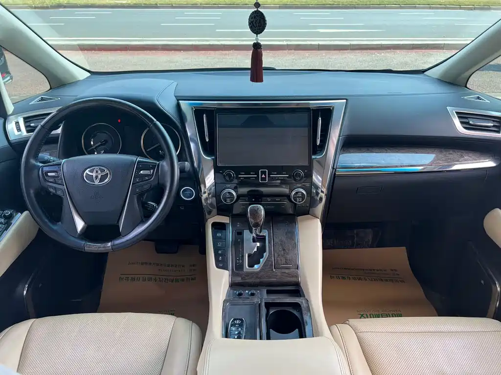 Alphard 2020 2.5L尊贵版 Hybrid
