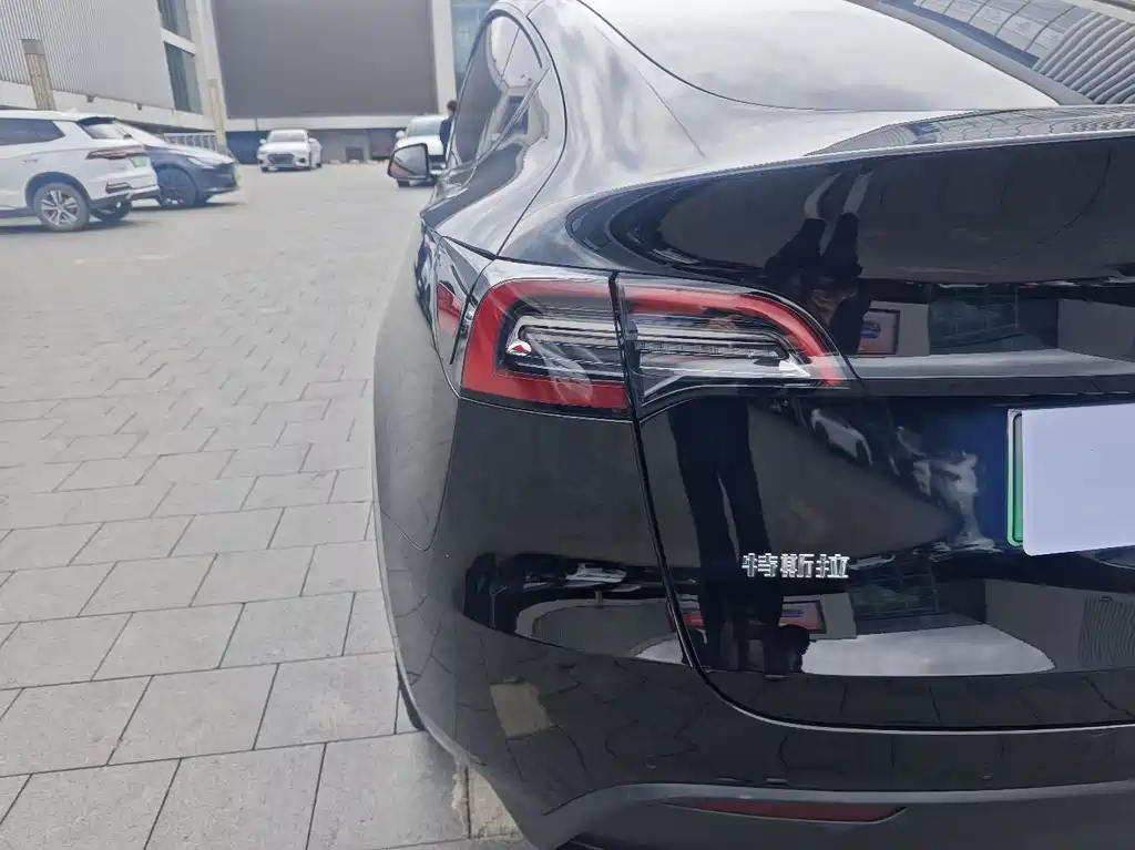 Model Y 2021 Long Range All-Wheel Drive Edition 3D7