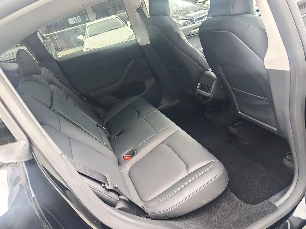 Model Y 2021 Long Range All-Wheel Drive Edition 3D7