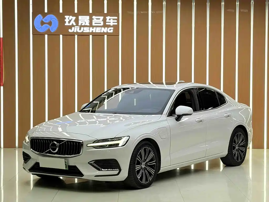 Volvo S60 Plug-in Hybrid 2021 T8 E-AWD Intelligent Luxury Edition
