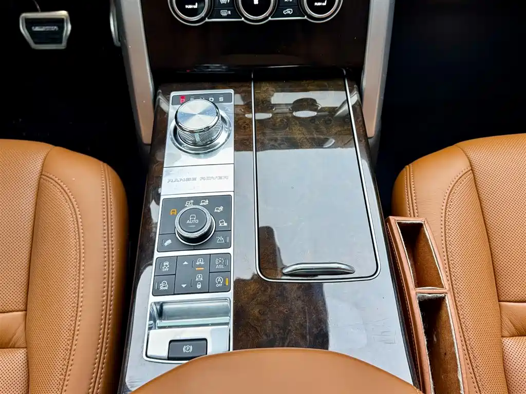 Range Rover 2016 5.0 SC V8 AB Summit Creation Extended Edition