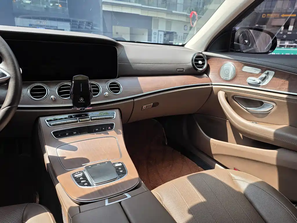 Mercedes-Benz E-Class 2021 E 300 L Luxury Edition
