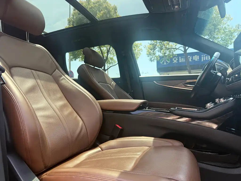 Navigator 2022 2.7T AWD Premium Edition
