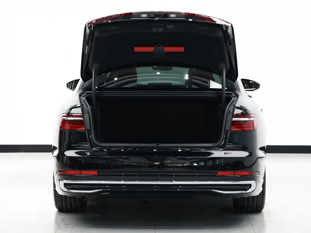 Audi A8 2024 model A8L 55 TFSI quattro flagship edition