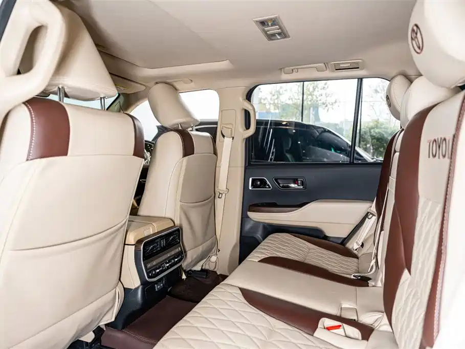 Land Cruiser Prado (Import) 2024 Model 3.5T Middle East Edition