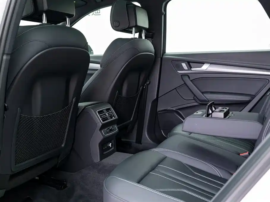 Audi Q5L 2023 40T Premium Dynamic Edition
