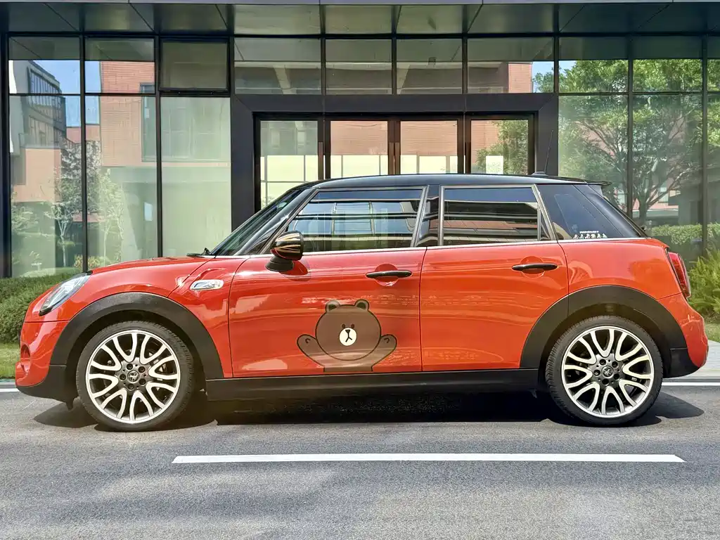 Mini 2018 Artisan 2.0T Cooper S 5-Door Edition