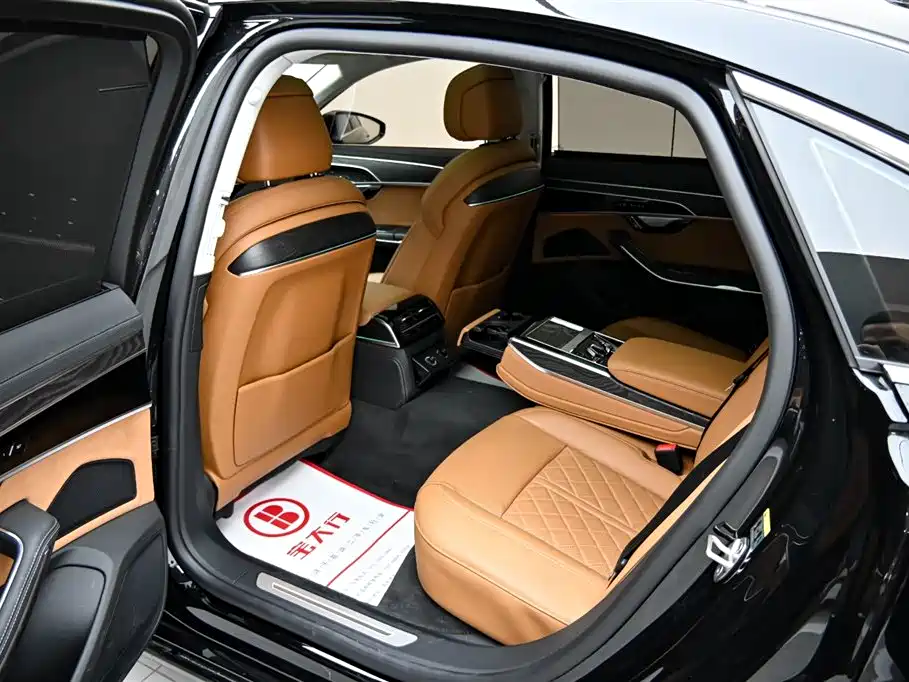 Audi A8 2024 model A8L 50 TFSI quattro Premium Tronic