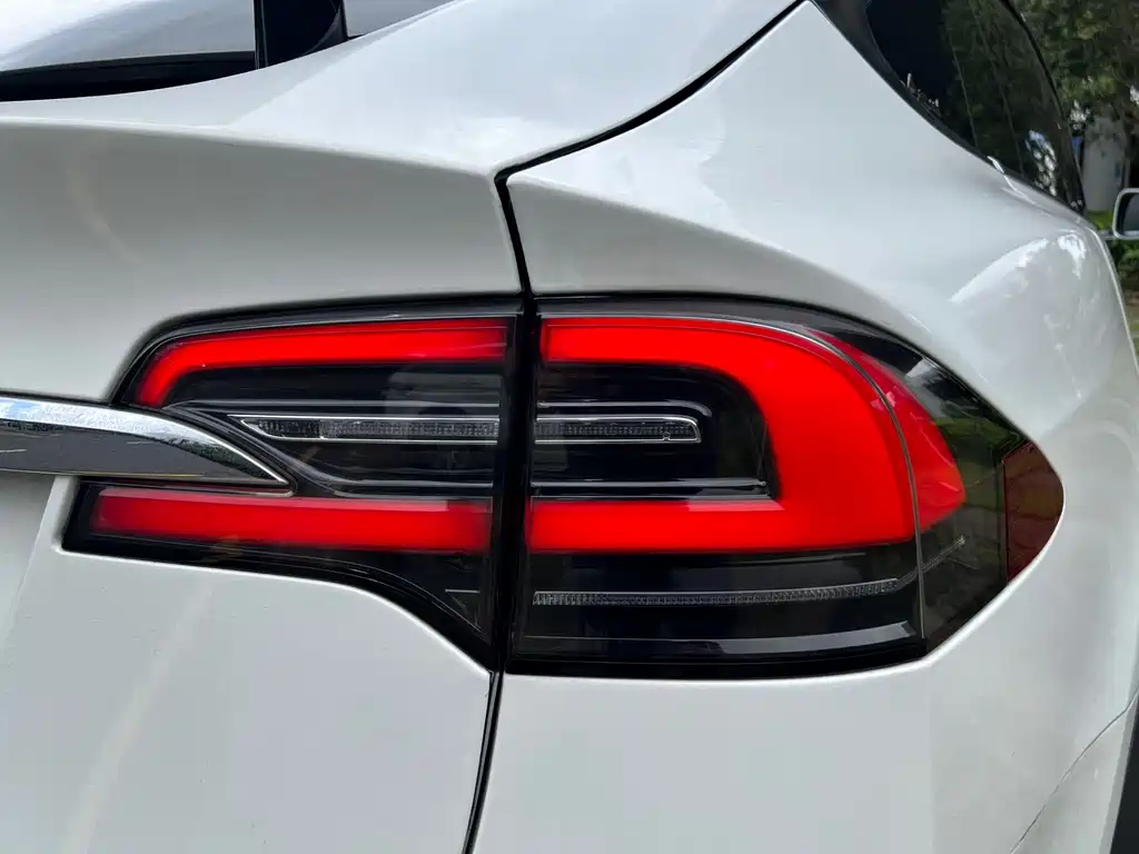Model X 2017 Long Range Edition