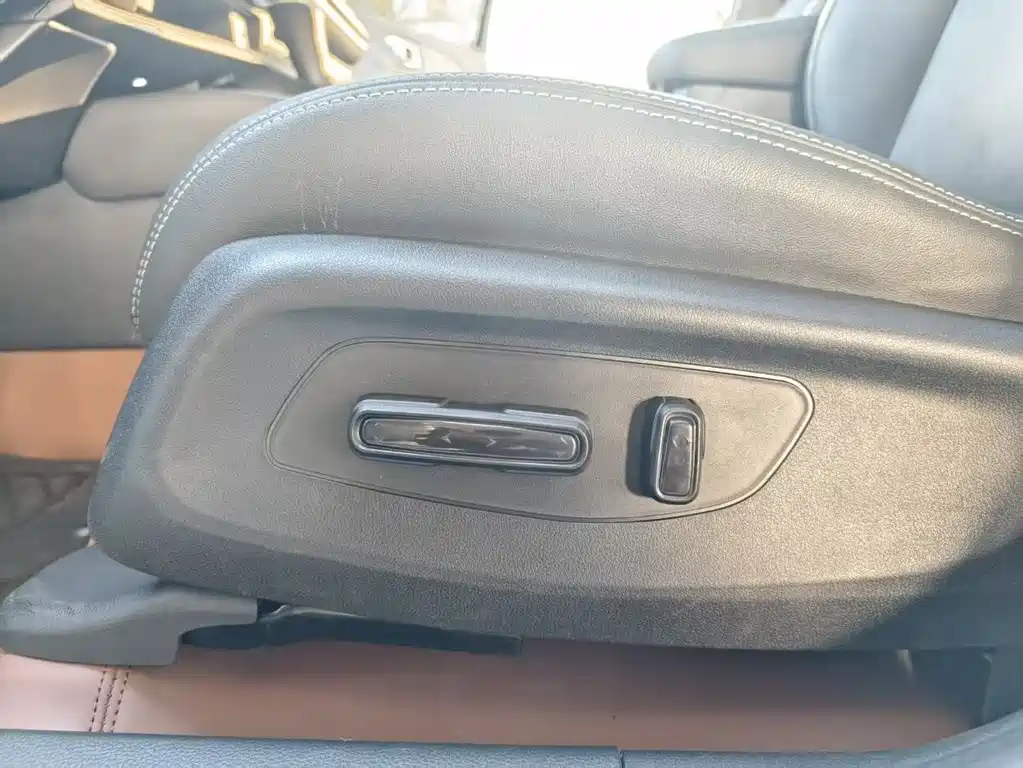 Vezel 2023 1.5L CVT Pioneer Edition