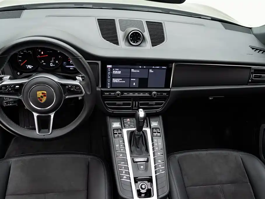 Macan 2021 2.0T