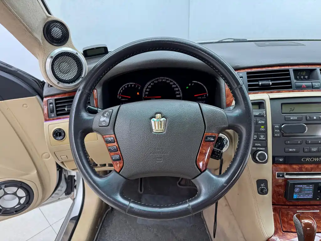 Crown 2007 2.5L Royal Special Edition