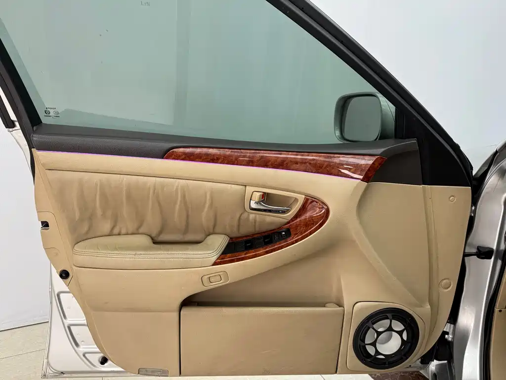 Crown 2007 2.5L Royal Special Edition