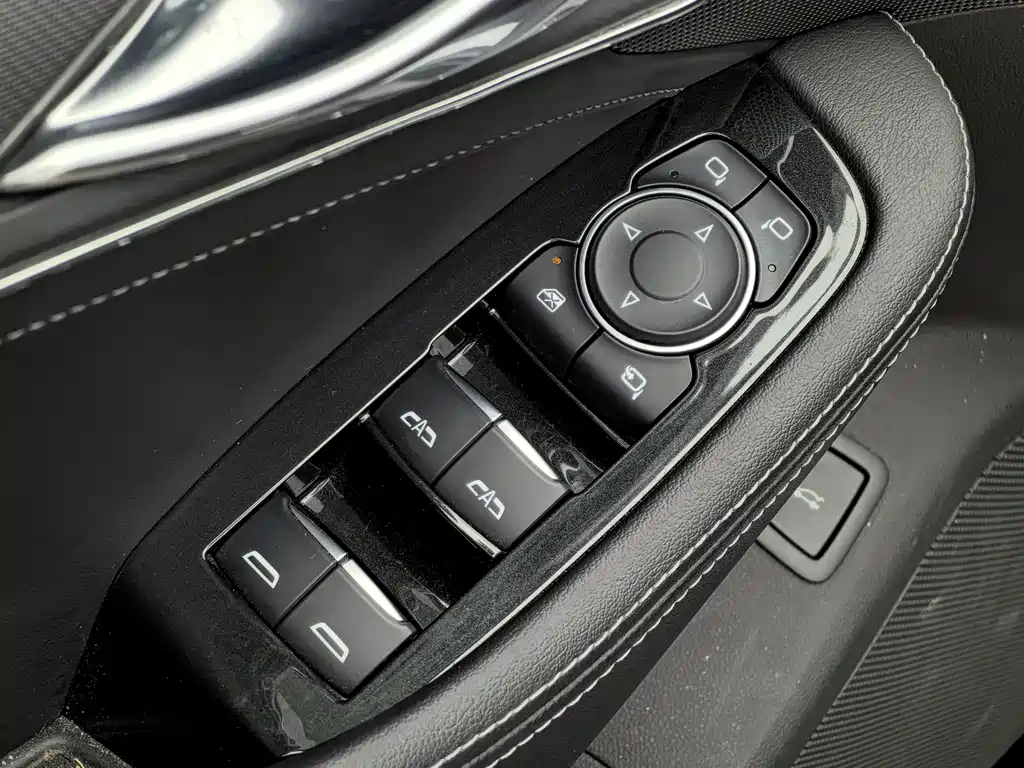 Cadillac CT5 2022 28T Luxury (Standard)