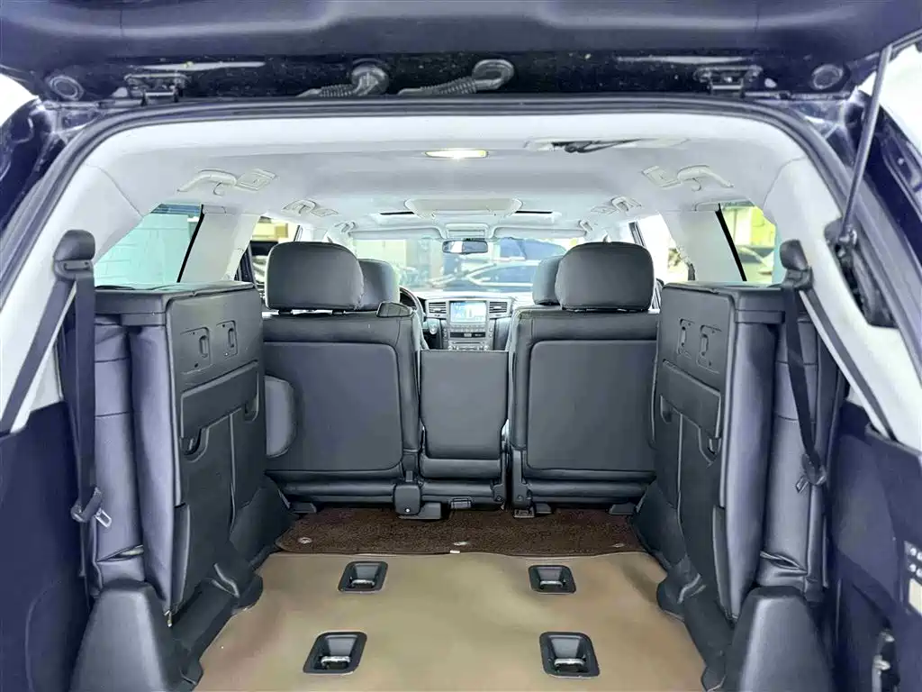 Lexus LX 2009 570