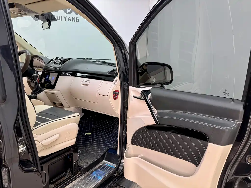 Volkswagen Viloran 2015 3.0L Elite Edition