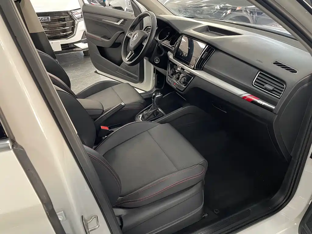 Kia Kicks 2021 GT TSI230 DSG Flagship Edition