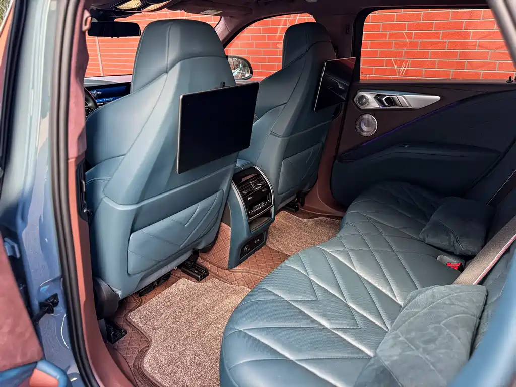 BMW XM 2023 Base Model