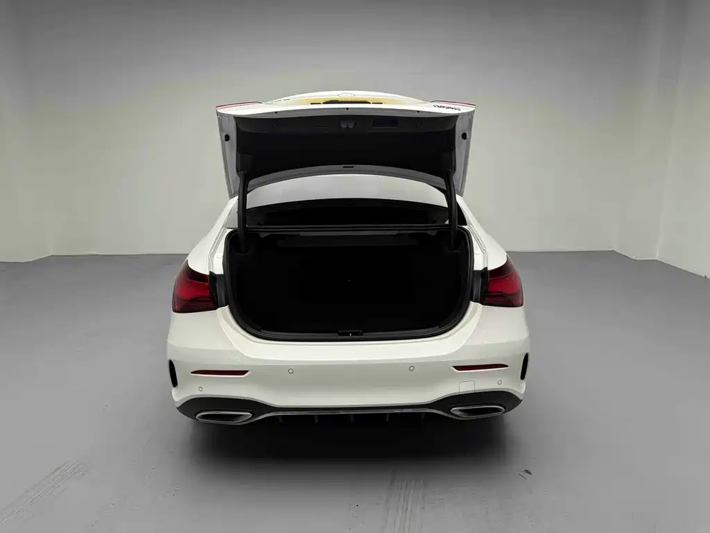 Mercedes-Benz A-Class 2024 Facelift A 200 L Fashion Edition
