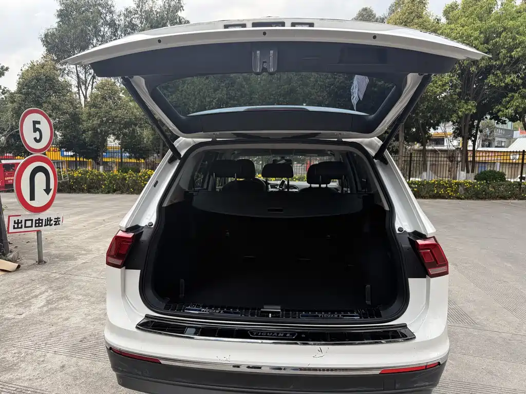 Tiguan L 2018 330 TSI Automatic Two-wheel Drive Comfort Edition