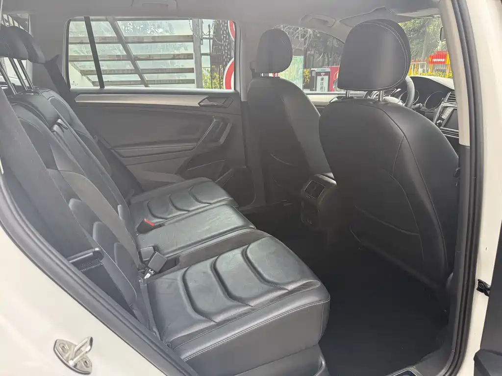 Tiguan L 2018 330 TSI Automatic Two-wheel Drive Comfort Edition