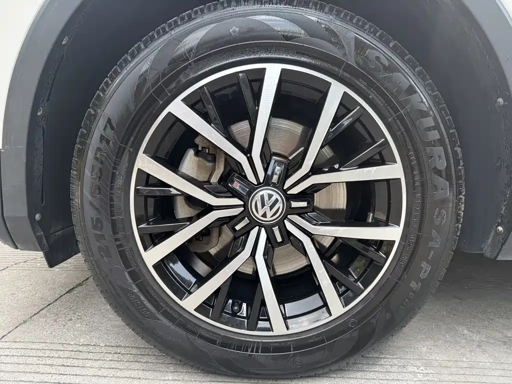 Tiguan L 2018 330 TSI Automatic Two-wheel Drive Comfort Edition