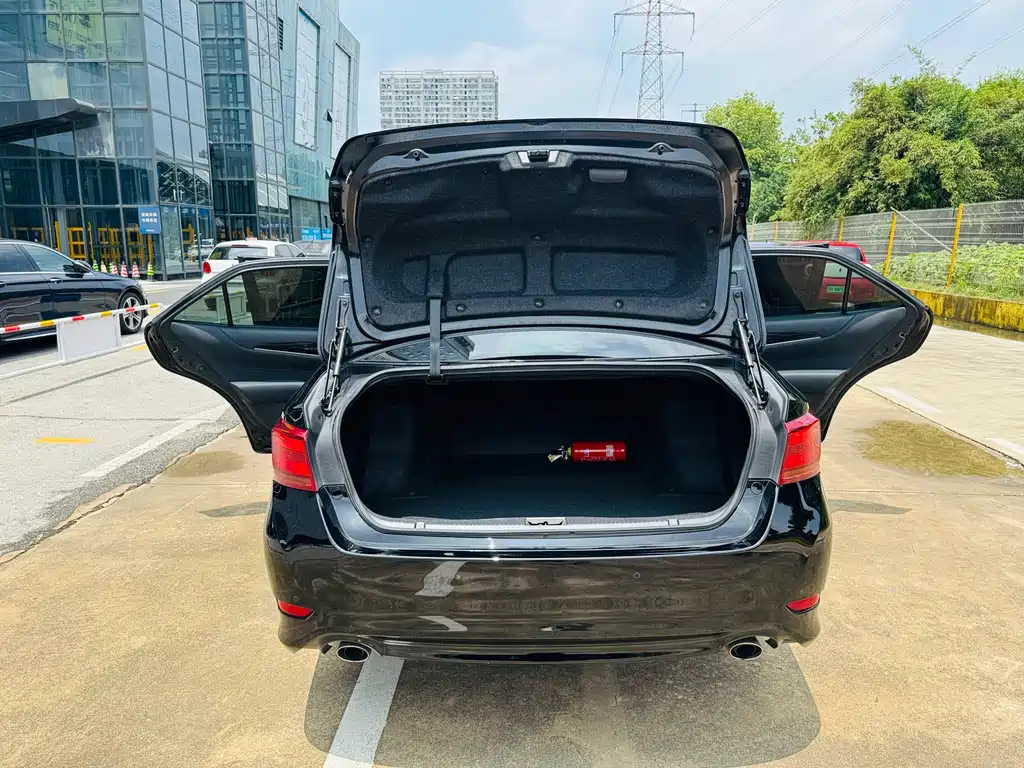 Camry 2018 2.0T Fashion Edition