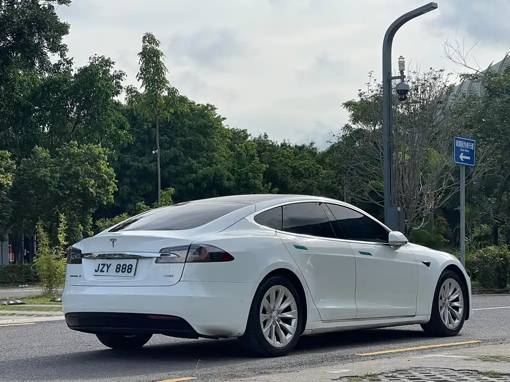 Model S 2017 Standard Range Plus