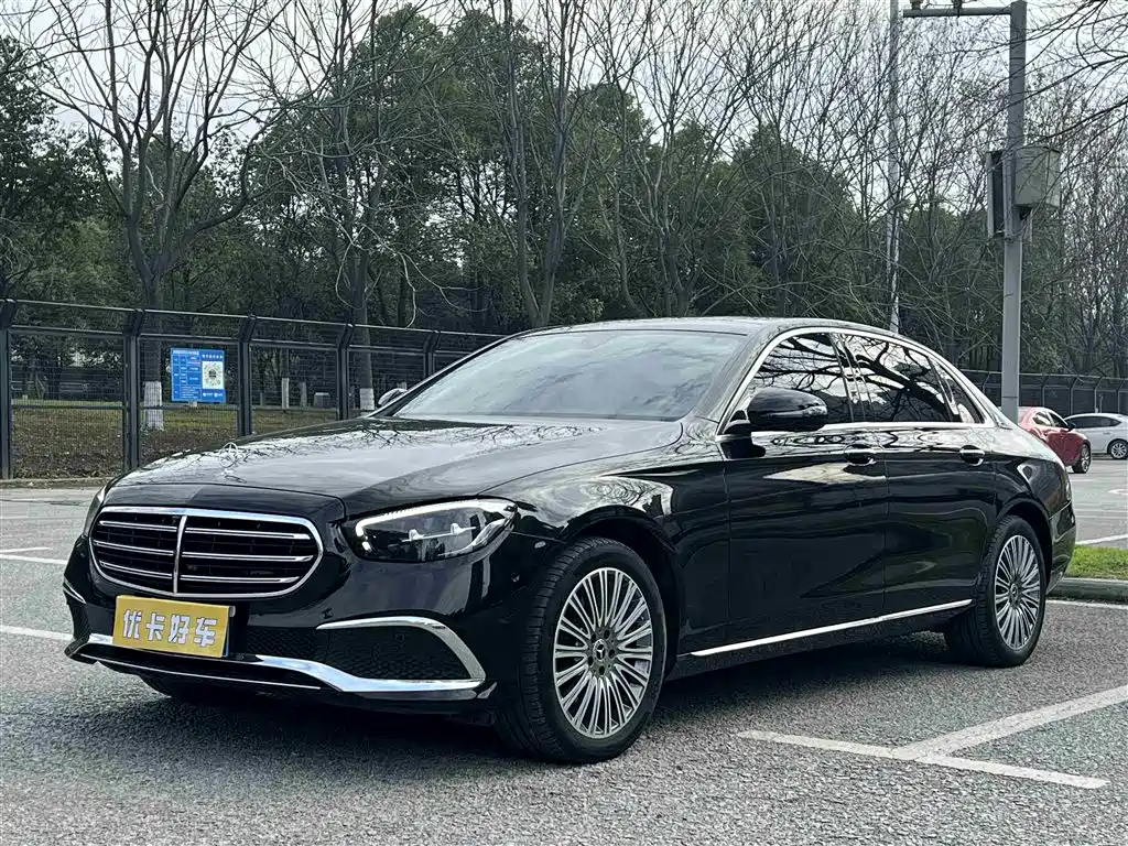 Mercedes-Benz E-Class 2022 E 300 L Fashion Edition