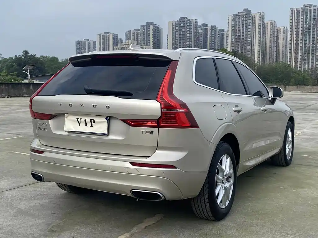 Volvo XC60 2019 T5 AWD Momentum Edition Euro VI