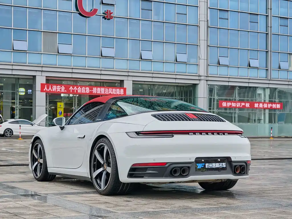 Porsche 911 Targa 4 3.0T 2023