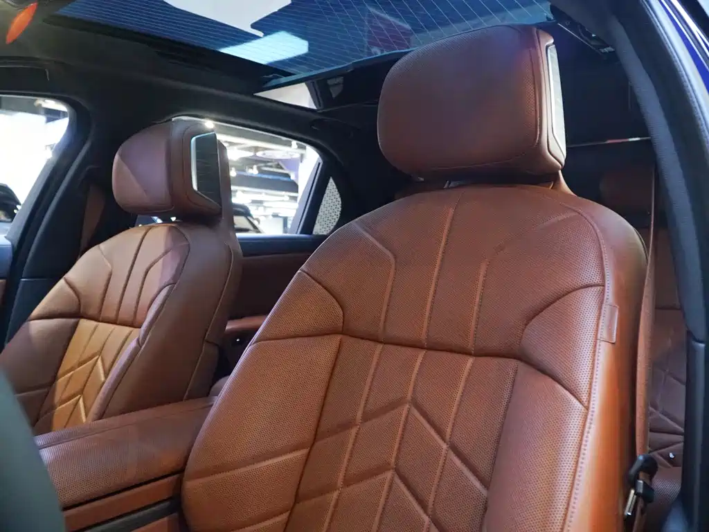 BMW 7 Series 2023 740Li Excellence Edition Luxury Package
