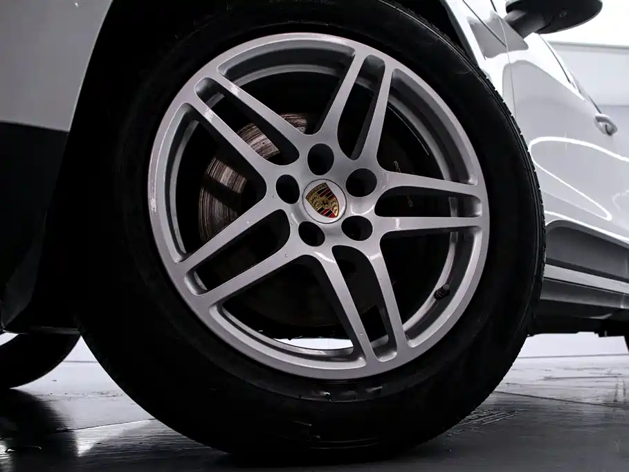 Macan 2021 2.0T