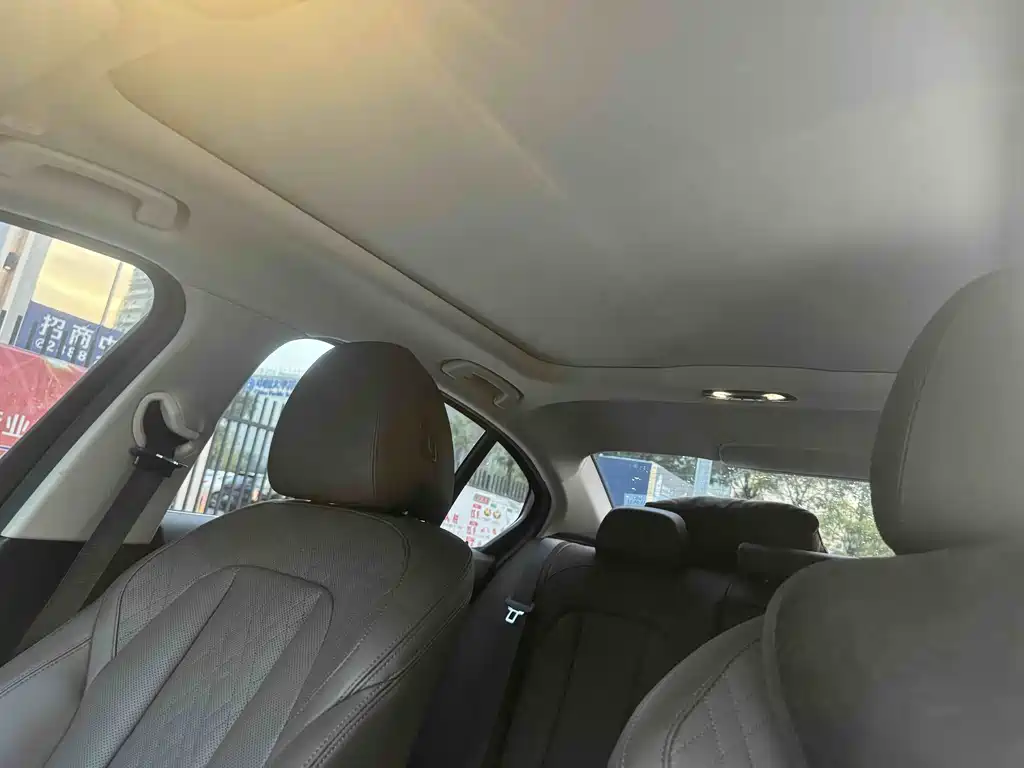 BMW i3 2022 eDrive 35 L